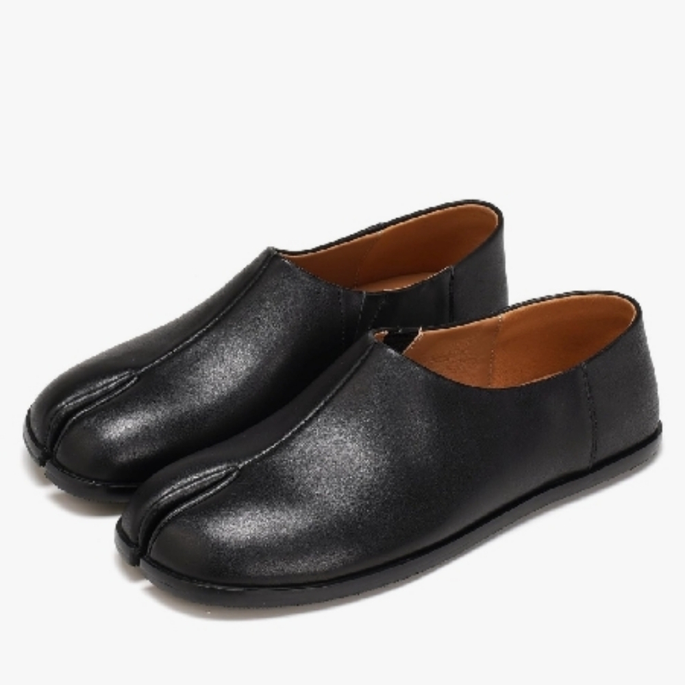 Black Leather Tabi Split Toe Widebox Shoes